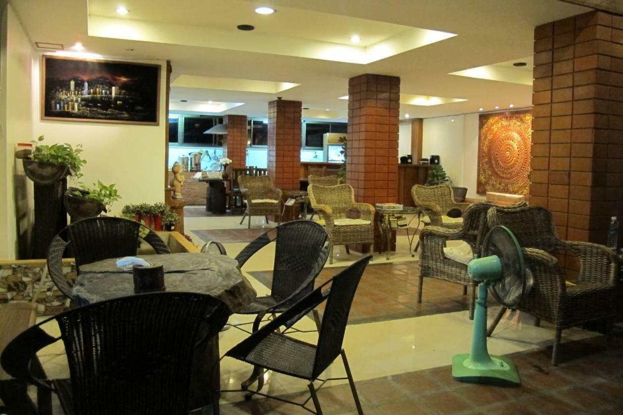 Jomtien Hostel 3 Luaran gambar